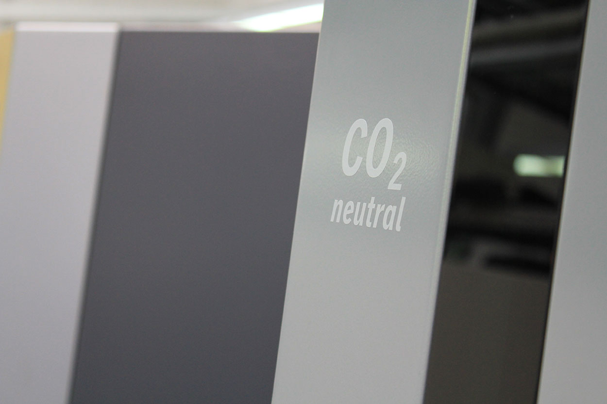 Klimakompensierte LED-UV-Offsetdruckmaschine